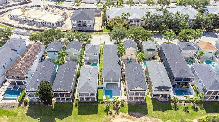 Image No.85-6 Bed Property for sale