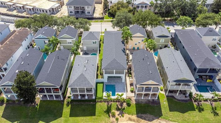 Image No.87-6 Bed Property for sale