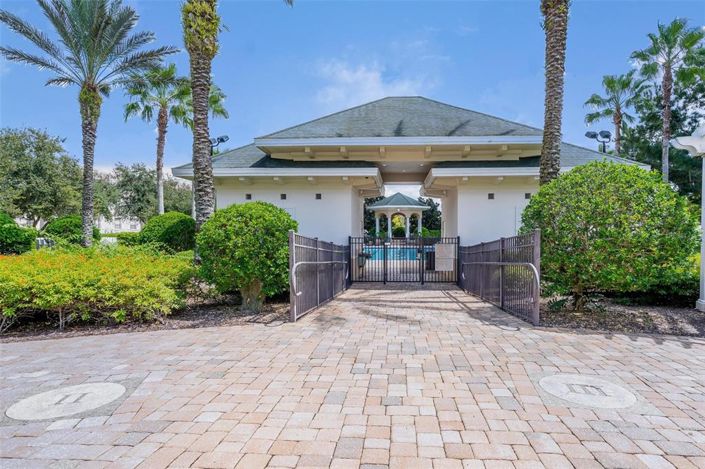 Image No.93-6 Bed Property for sale