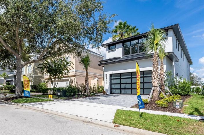 Image No.95-6 Bed Property for sale