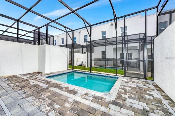 Image No.2-5 Bed Townhouse for sale