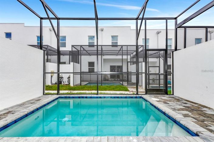 Image No.3-5 Bed Townhouse for sale