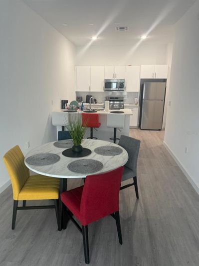 Image No.6-5 Bed Townhouse for sale