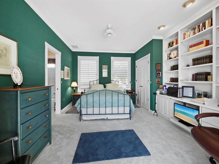 Image No.19-3 Bed Property for sale