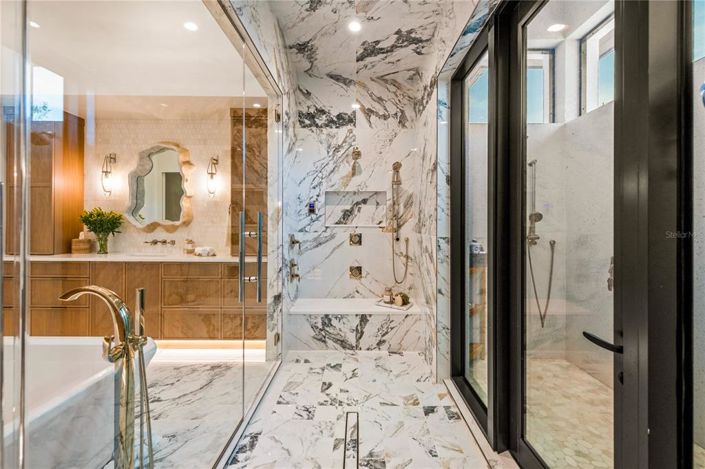 Image No.44-3 Bed Property for sale