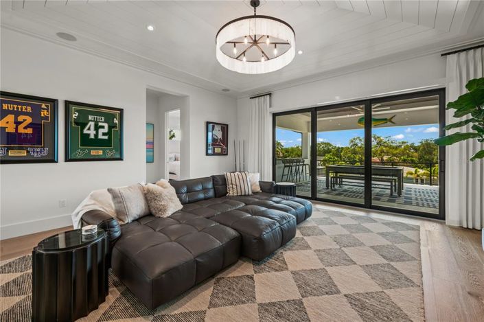 Image No.56-3 Bed Property for sale