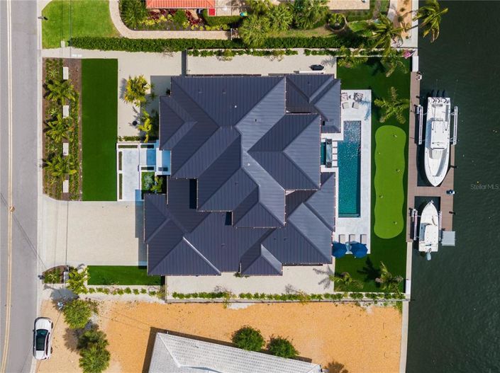 Image No.69-3 Bed Property for sale