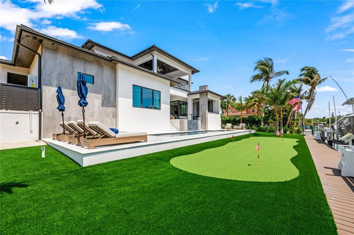 Image No.7-3 Bed Property for sale