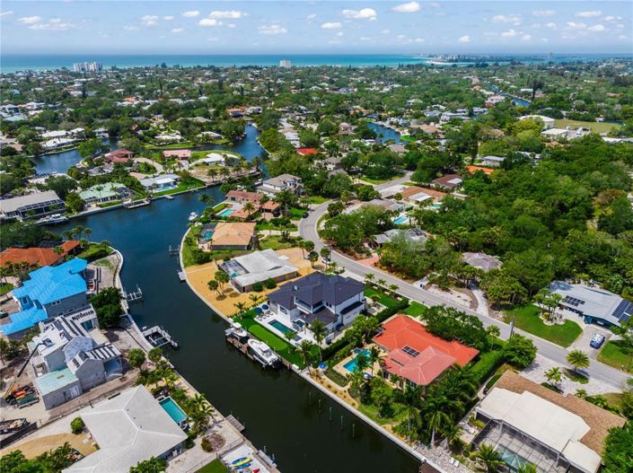 Image No.70-3 Bed Property for sale