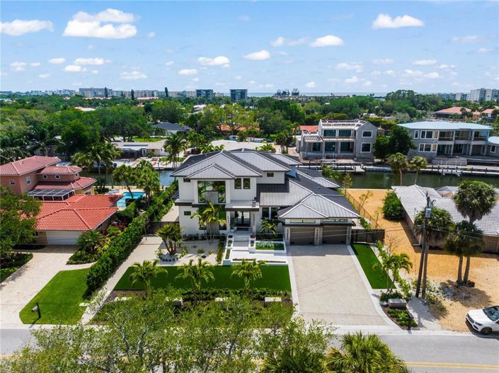 Image No.72-3 Bed Property for sale