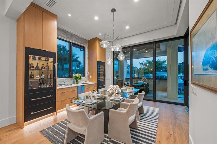 Image No.83-3 Bed Property for sale