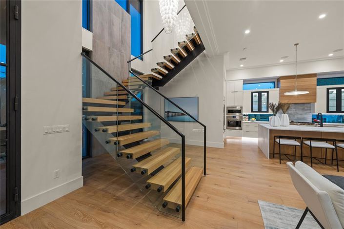 Image No.86-3 Bed Property for sale