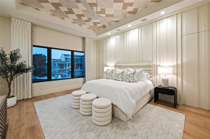 Image No.87-3 Bed Property for sale