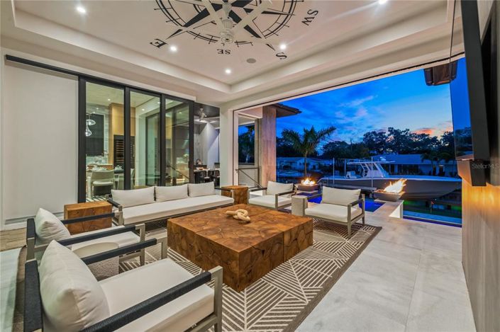 Image No.93-3 Bed Property for sale