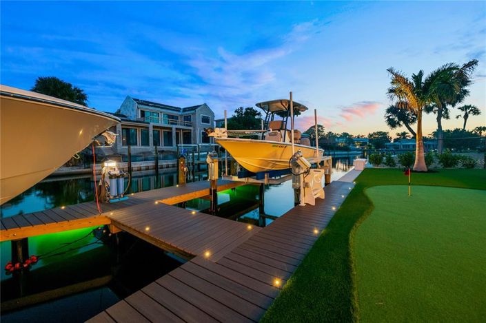 Image No.95-3 Bed Property for sale