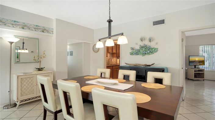 Image No.17-2 Bed Property for sale