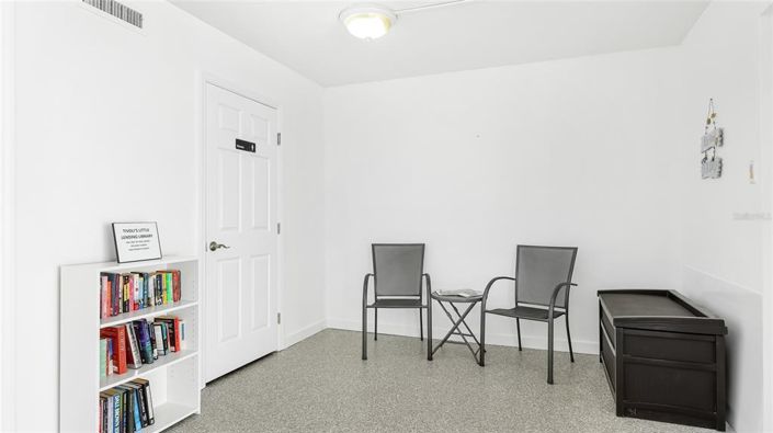 Image No.43-2 Bed Property for sale