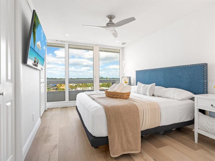 Image No.17-1 Bed Property for sale