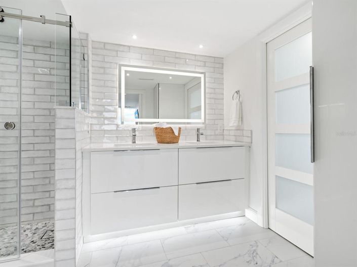 Image No.19-1 Bed Property for sale