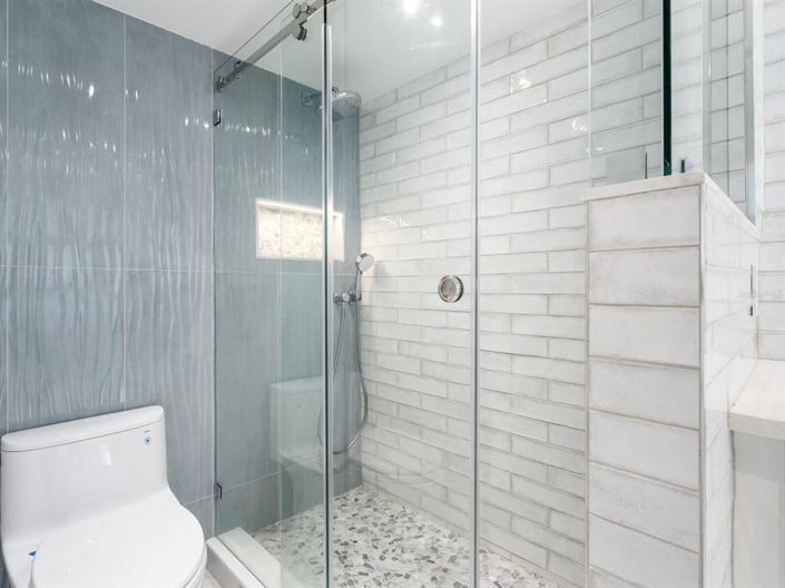 Image No.20-1 Bed Property for sale