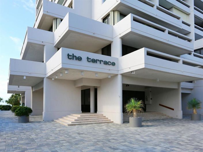 Image No.3-1 Bed Property for sale