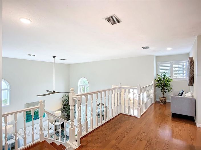 Image No.27-3 Bed Property for sale