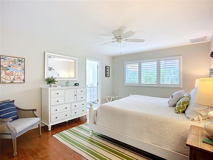 Image No.36-3 Bed Property for sale