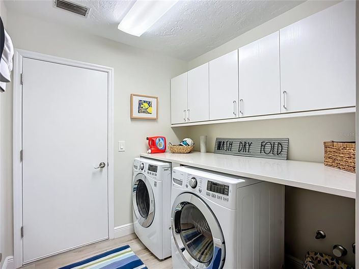 Image No.45-3 Bed Property for sale