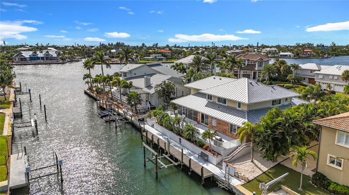 Image No.65-3 Bed Property for sale