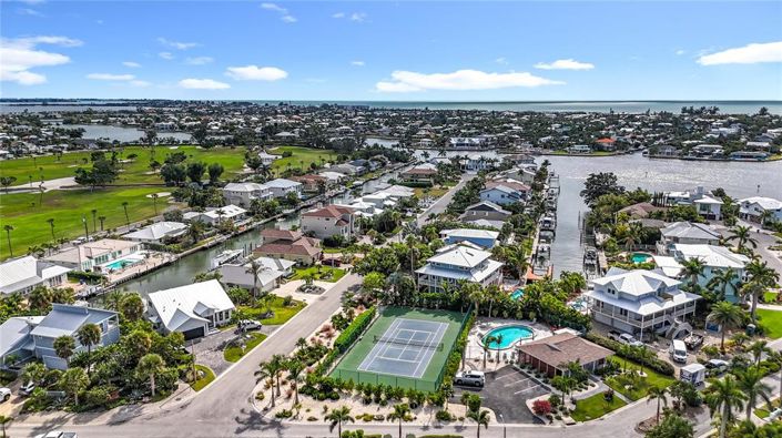 Image No.76-3 Bed Property for sale