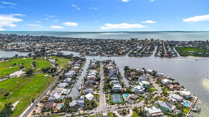 Image No.81-3 Bed Property for sale