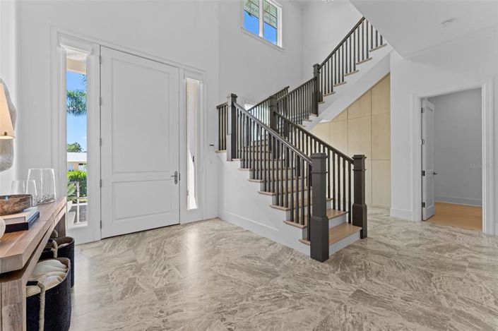 Image No.10-4 Bed Property for sale