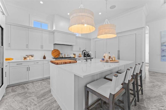 Image No.18-4 Bed Property for sale