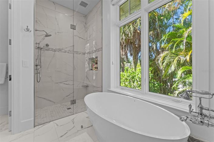 Image No.23-4 Bed Property for sale