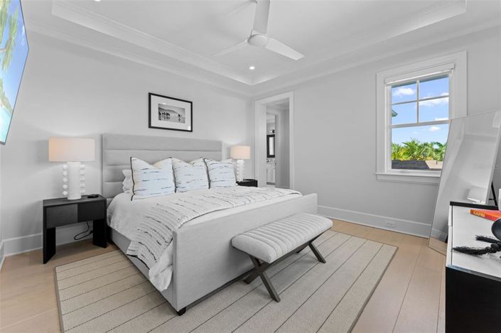 Image No.35-4 Bed Property for sale