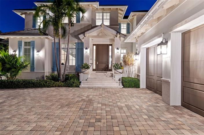 Image No.52-4 Bed Property for sale