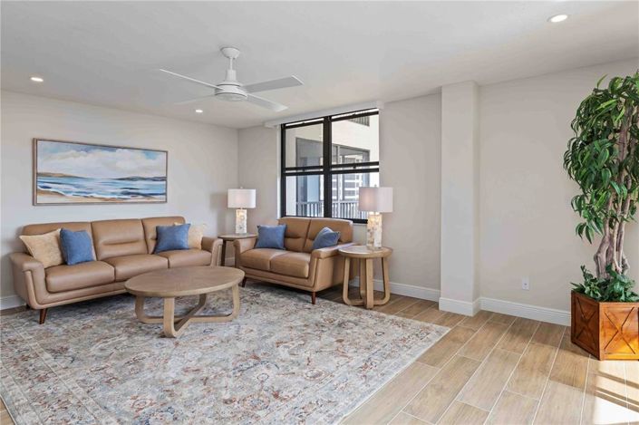 Image No.12-2 Bed Property for sale