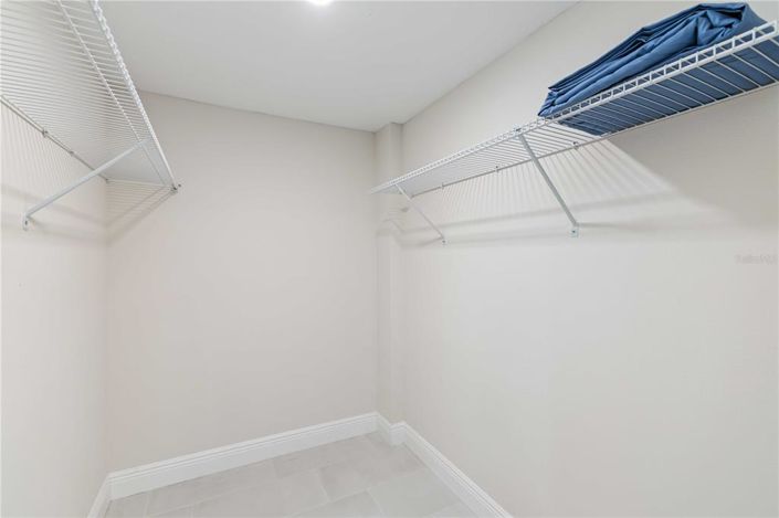 Image No.25-2 Bed Property for sale