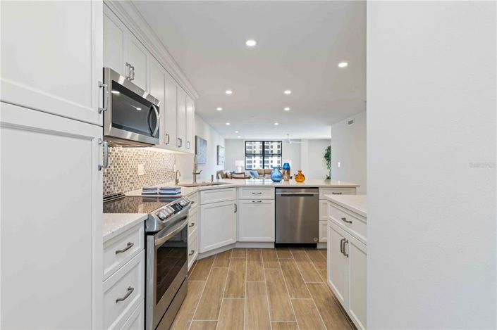 Image No.4-2 Bed Property for sale