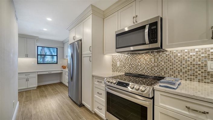 Image No.8-2 Bed Property for sale