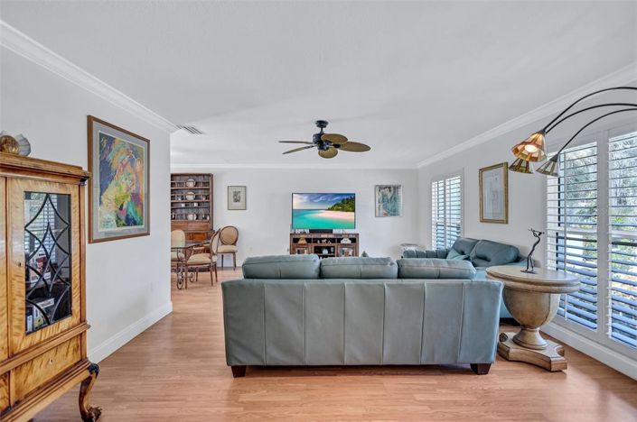 Image No.11-3 Bed Property for sale