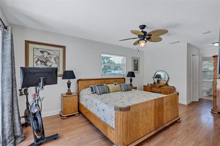 Image No.35-3 Bed Property for sale