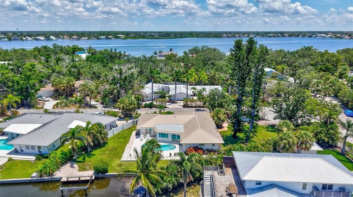 Image No.4-3 Bed Property for sale