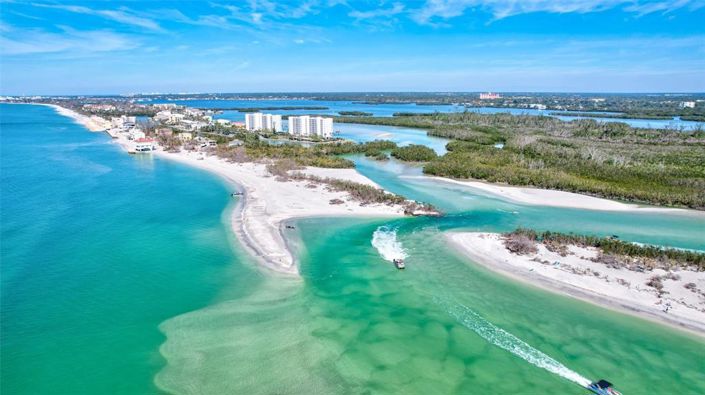 Image No.81-3 Bed Property for sale