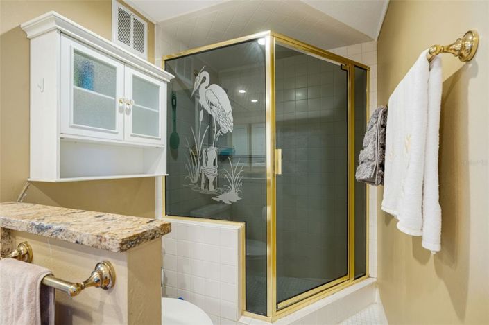 Image No.17-3 Bed Property for sale