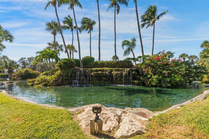 Image No.26-3 Bed Property for sale