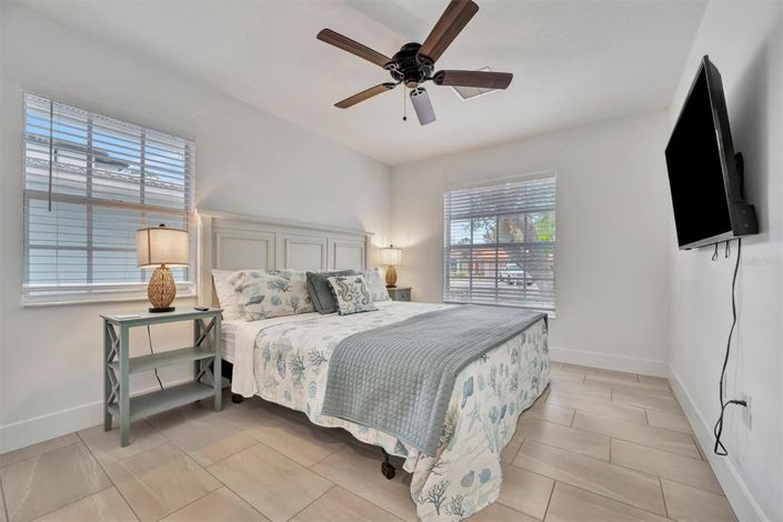 Image No.27-4 Bed Property for sale