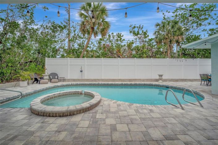 Image No.33-4 Bed Property for sale