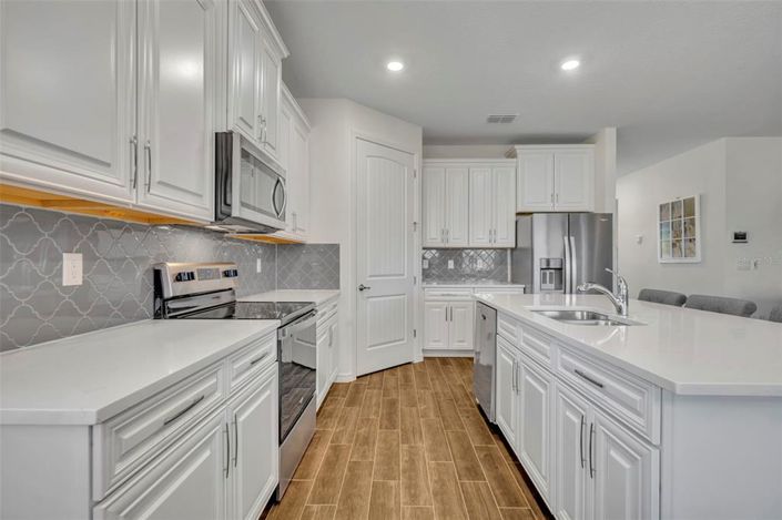 Image No.14-4 Bed Property for sale