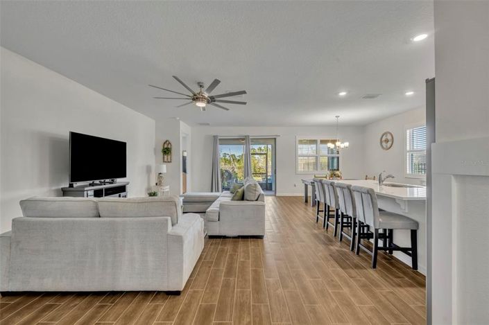 Image No.5-4 Bed Property for sale